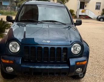 Jeep cherokee  2.5 CRD SPORT