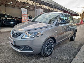Lancia Ypsilon 1.0 Hybrid UNIPRO' SENZA VINCOLI DI