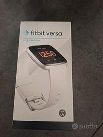 smartwatch Fitbit versa light