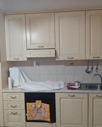 cucina completa di elettrodomestici 
