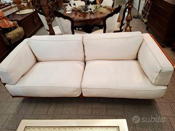 Divano Twice Poltrona Frau design Pierluigi Cerri