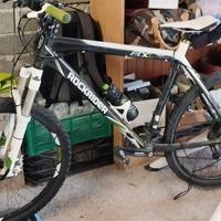 bici MTB rockrider 8xc misura 26