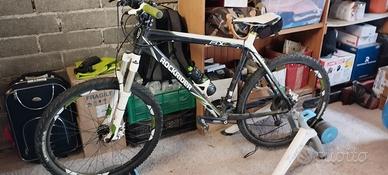 bici MTB rockrider 8xc misura 26