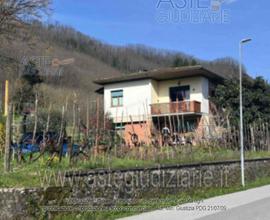 Appartamento Borgo a Mozzano [A4306756]