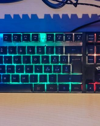 tastiera e mouse da gaming