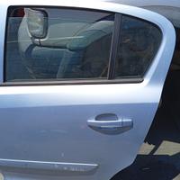OPEL CORSA 2007 PORTA POSTERIORE SX