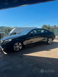 Merdes Classe e coupe