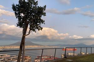 Bella stanza napoli chiaia monte di dio