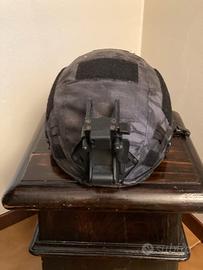 Elmetto tattico con porta visore notturno