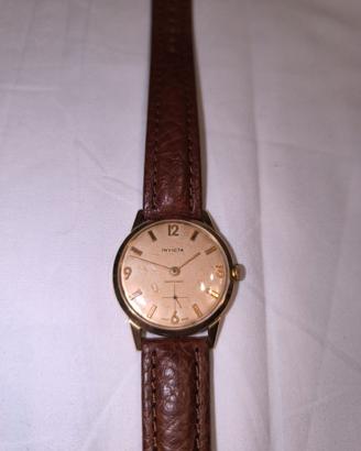 Orologio Invicta con guscio in oro 18k