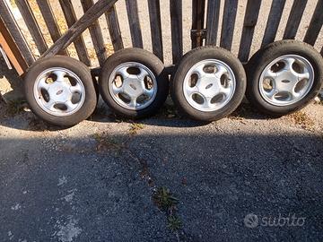 4 gomme Ford Fiesta 