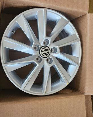 4 cerchi Nuovi 16 originali Volkswagen Polo Golf 4
