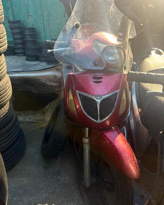 RICAMBI SCOOTER HONDA SH 150cc anno 2010