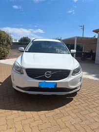VOLVO XC 60 D4 AWD