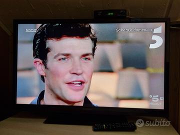 TV LCD TELEFUNKEN 32 POLLICI  no smart