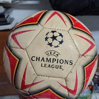 Pallone Champion league anni 2000