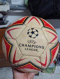 Pallone Champion league anni 2000