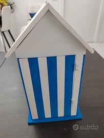 Cabina da spiaggia stile francese con porta-taglio
