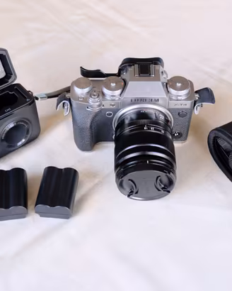 FUJIFILM FUJI X-T4 XT4 XT-4 SILVER