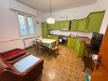 Stanza in casa indipendente di 140 m² a Cento