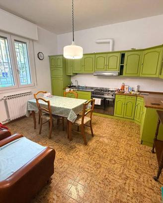Stanza in casa indipendente di 140 m² a Cento
