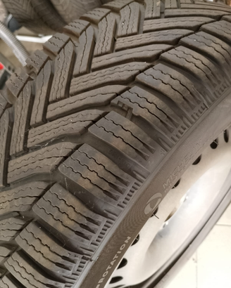 Gomme più cerchi Michelin