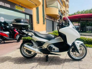 HONDA Integra 700 TUTTO INCLUSO ANCHE PASSAGGIO!