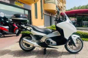 HONDA Integra 700 TUTTO INCLUSO ANCHE PASSAGGIO!