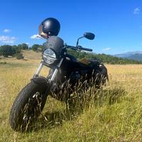 Moto Guzzi V9 - 2023