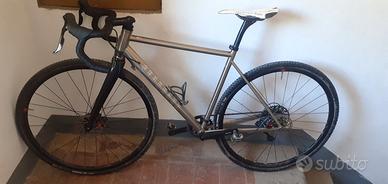 Bici da ciclocross acciaio