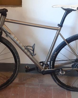 Bici da ciclocross acciaio