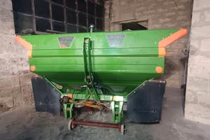 Spandiconcime Amazone Za-M 1500