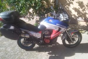Transalp 700 ABS del 2012.