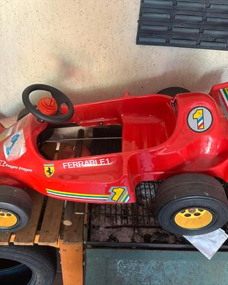 Macchina bambino a pedali Ferrari Vintage