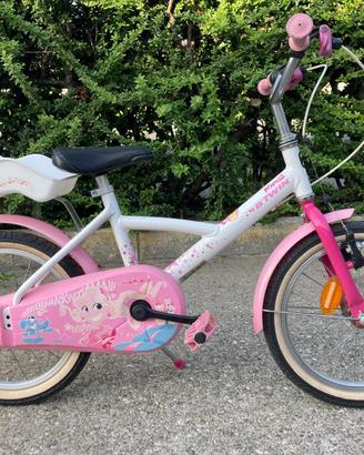 Bicicletta bimba marca BTWIN modello Princess.