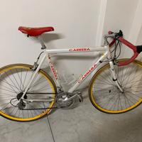 Bicicletta da corsa CARRERA e scarpini NORTHWAVE