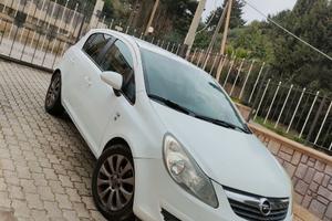 Opel corsa 2010