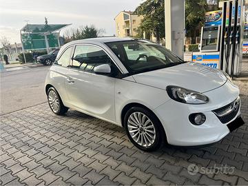Opel adam 2014