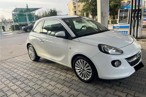 Opel adam 2014
