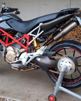 ducati hypermotard 1100