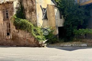 2 LOCALI A VASANELLO