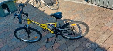 bicicletta mountain bike 24"  pollici