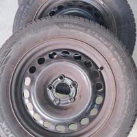 set gomme invernali 215/60/16 99H per 500x