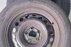 set gomme invernali 215/60/16 99H per 500x