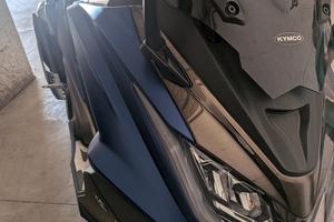 Kymco AK 550