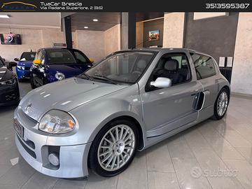 Renault Clio 3.0 V6 24V #6567