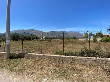 Terreno di 4000 m² a Carini