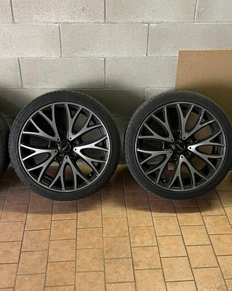 Gomme Yokohama 225/40 R19 + Cerchi Mini JWC