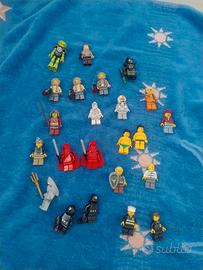 Lego minifigures star wars e altre