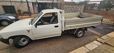 Annuncio di Vendita: Toyota Hilux 1992